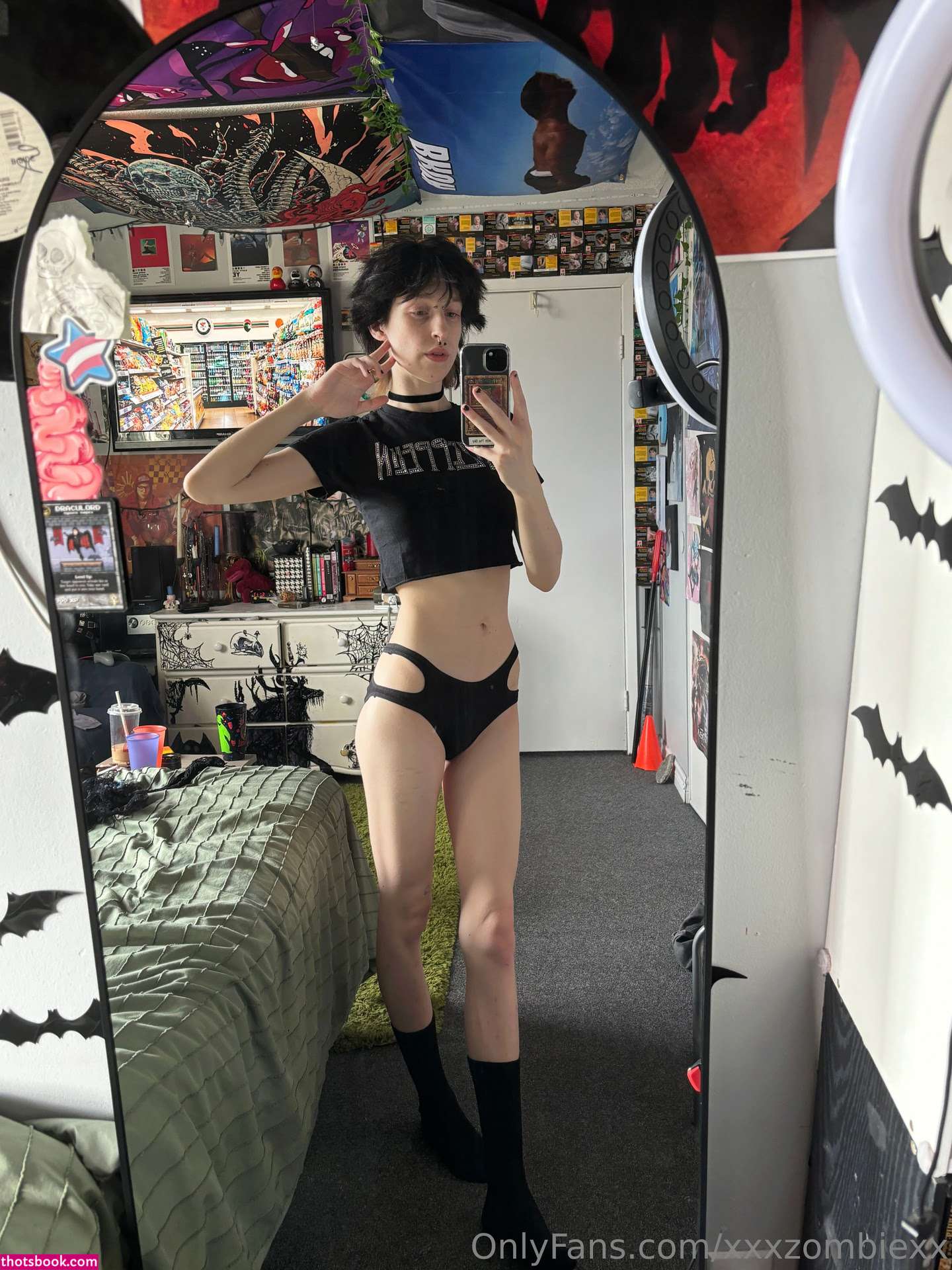 Xxxzombiezx Photo #235