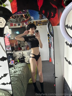 Xxxzombiezx Photo #231