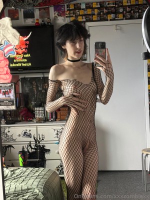 Xxxzombiezx Photo #262