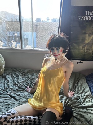 Xxxzombiezx Photo #334