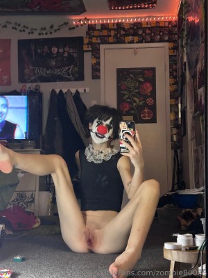 Xxxzombiezx Photo #380