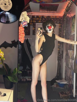 Xxxzombiezx Photo #392