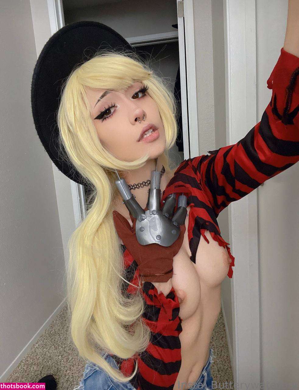 Butterywaterboi Photo #308