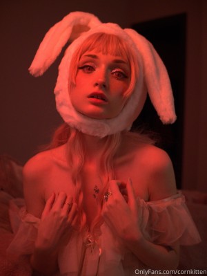 cornkitten Photo #184