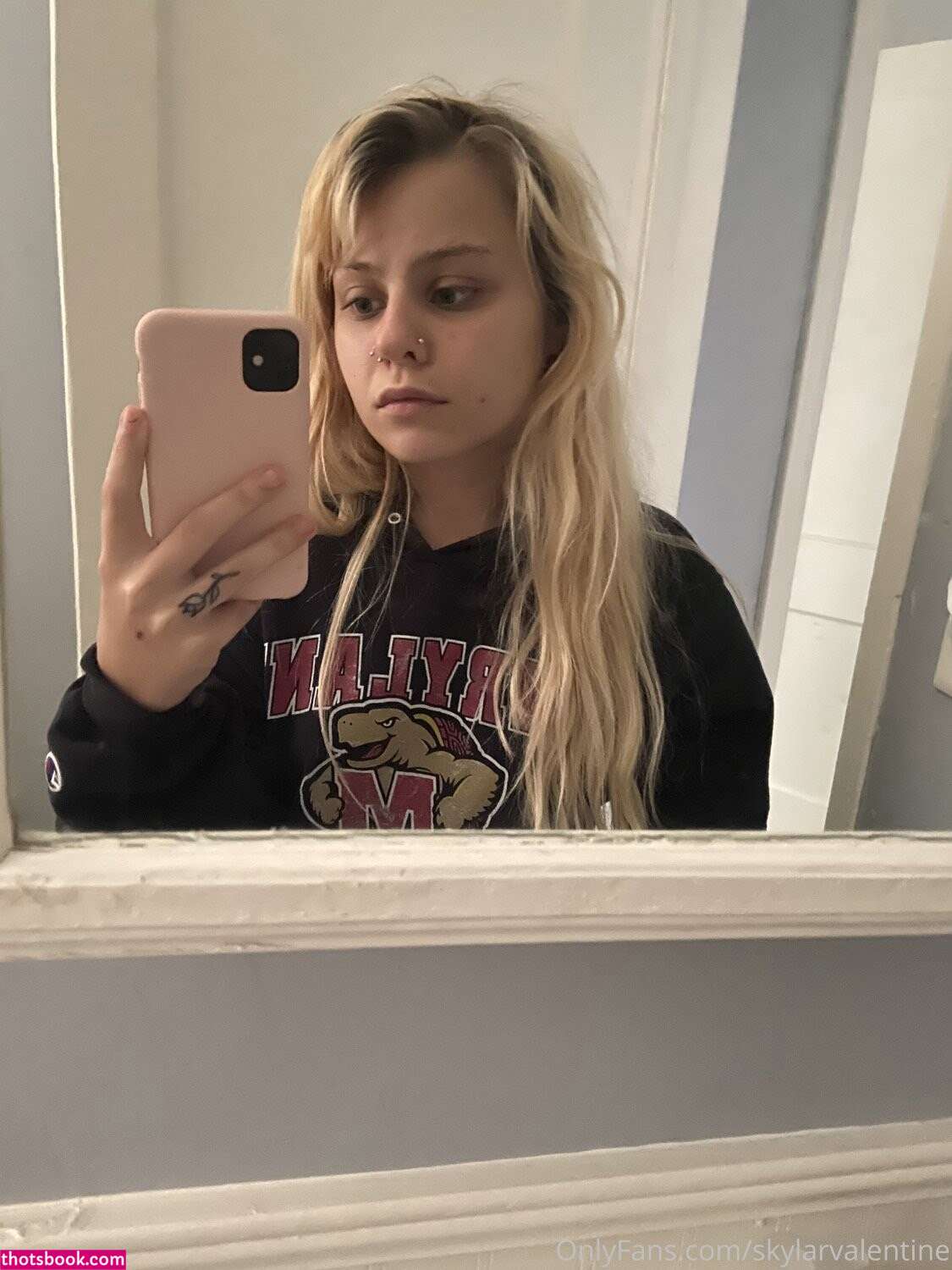 Skylar Valentine Photo #13