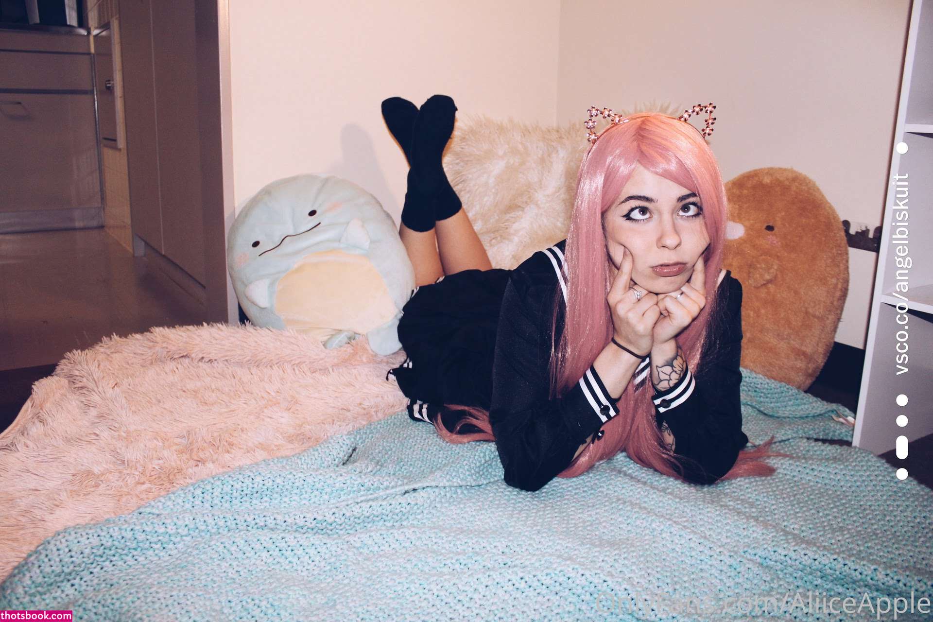 Aliice Apple Photo #21