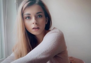 Aliice Apple Photo #66