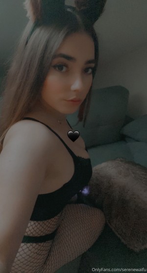 Serenewaifu Photo #4