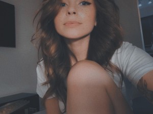 Aliice Apple Photo #97