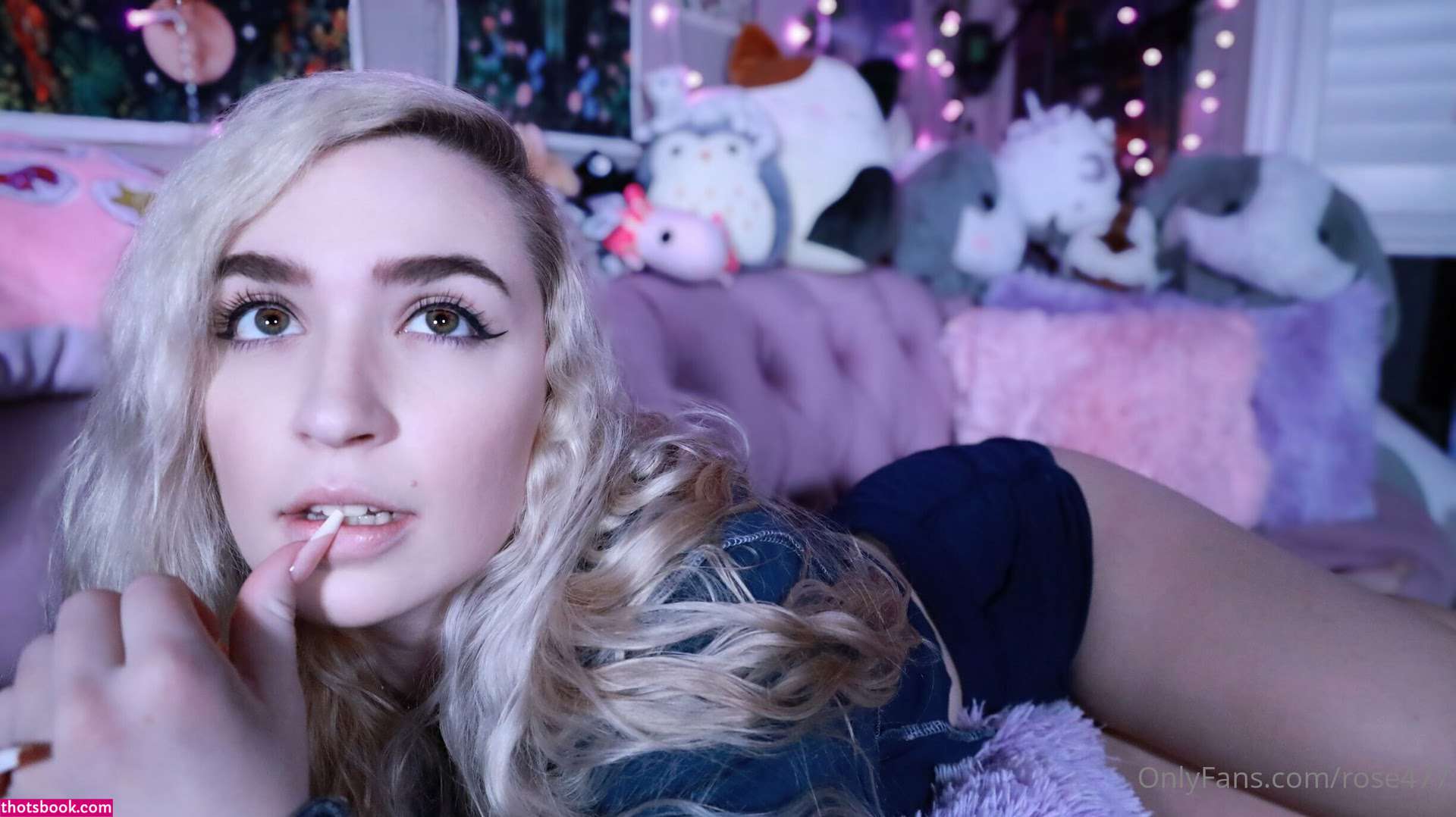 Rose ASMR Photo #138
