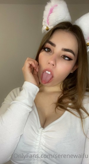 Serenewaifu Photo #125