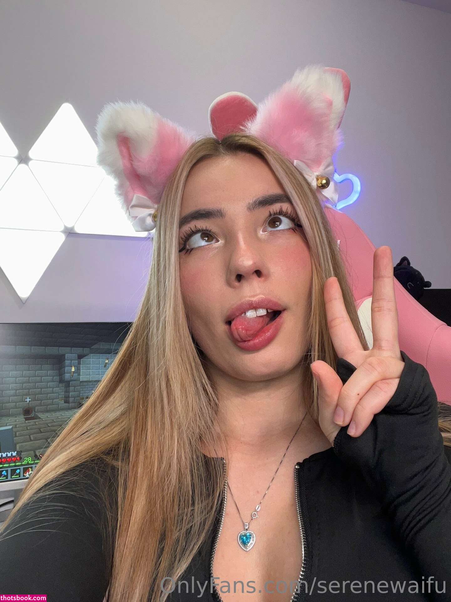 Serenewaifu Photo #234