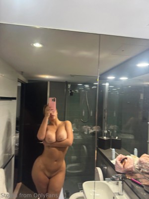 Alanna Pow Photo #60