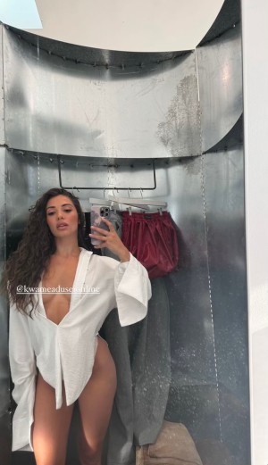 Emma Powell Photo #9