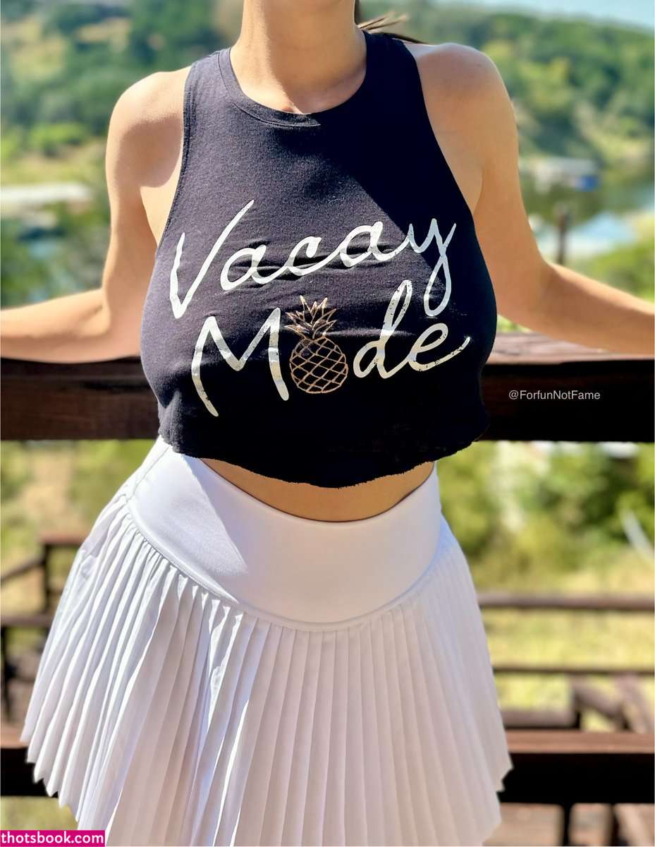 Hottie Hepburn Photo #11