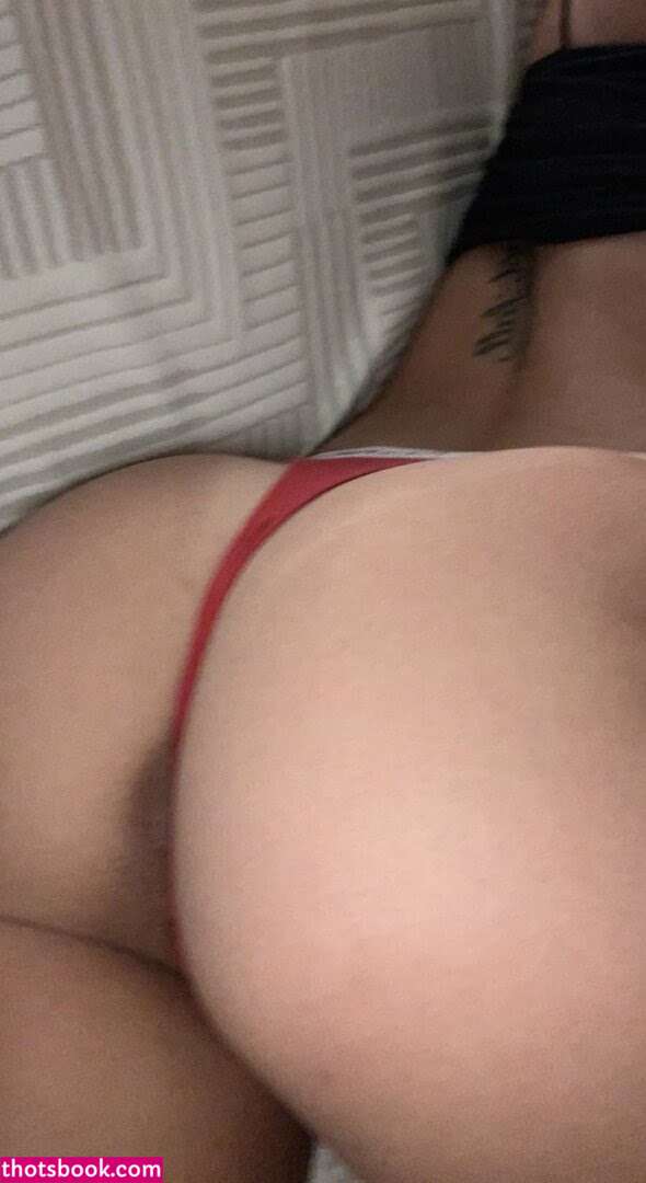 Ariana Barrett Photo #7