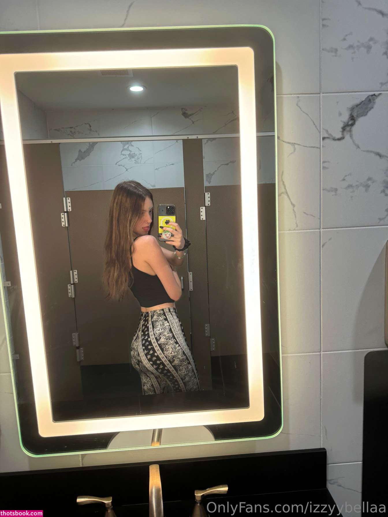 bellalovess Photo #2