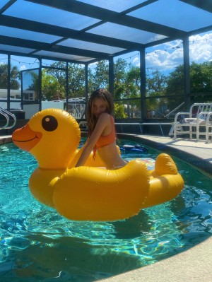 bellalovess Photo #1