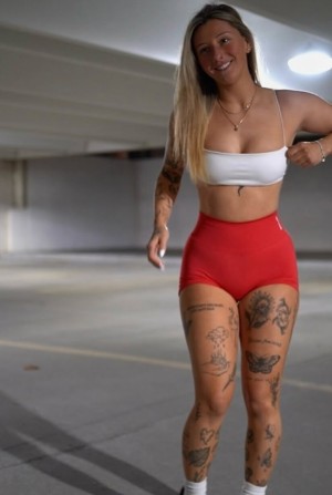 Kristineelifts Photo #18