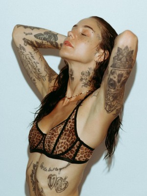 Leahmsharp Photo #25