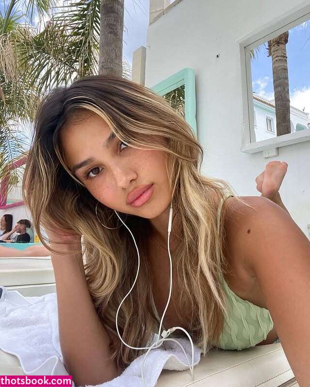 Jasmin Hoppe Photo #33