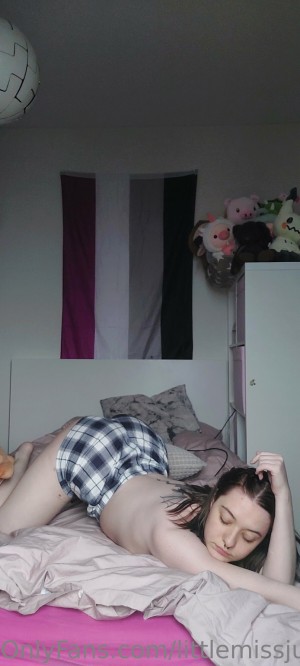 littlemissjujubeans Photo #66