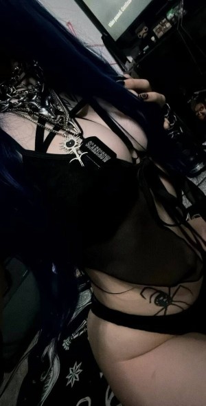 livingdeadgothh Photo #1