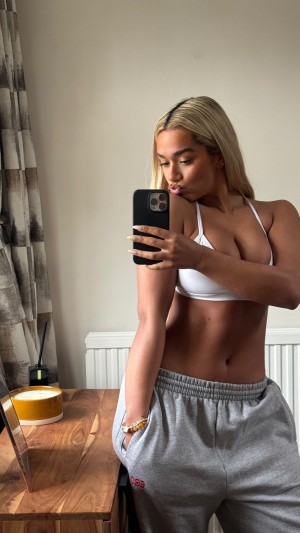 Natalie Gessey Photo #24