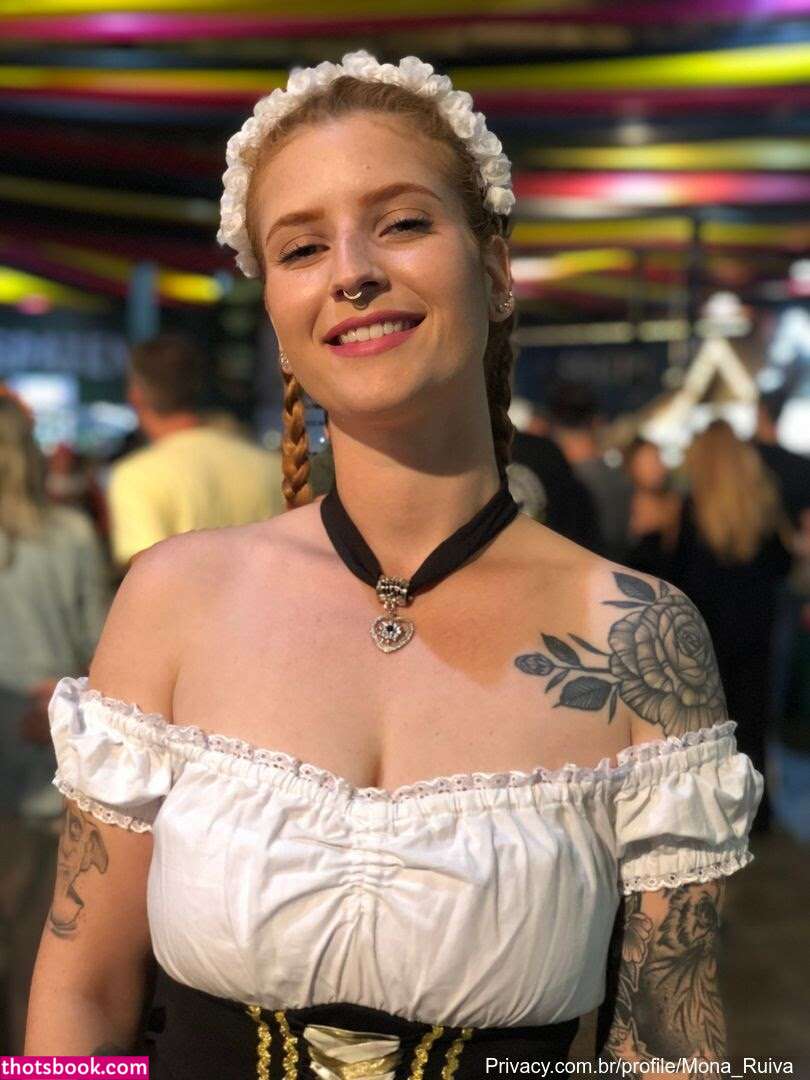 Pam Aruiva Photo #20