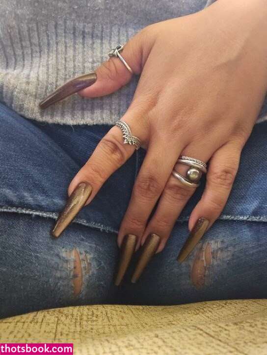 Courtney808 Photo #18