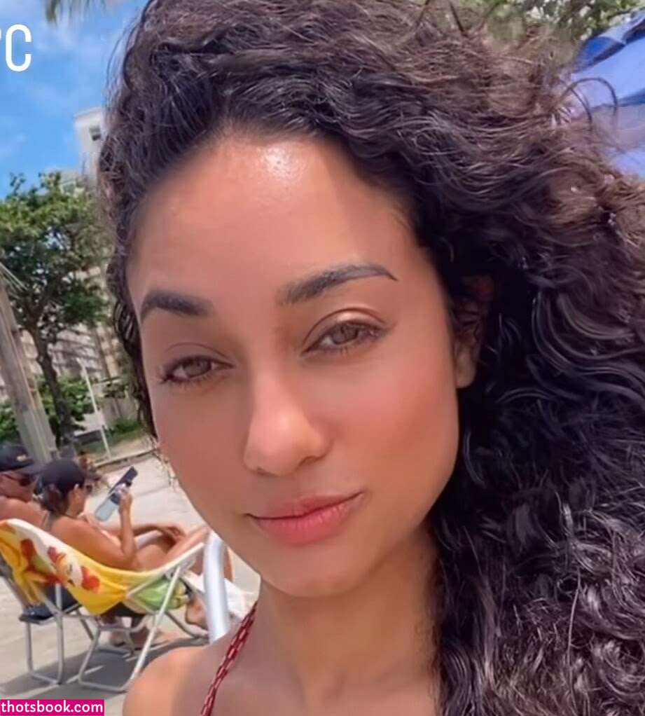 Edriane Dantas Photo #1