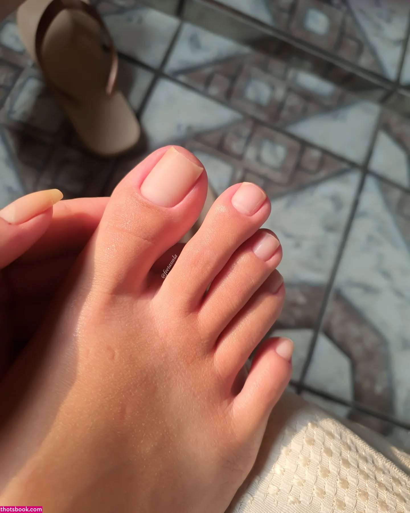 feetassola Photo #32