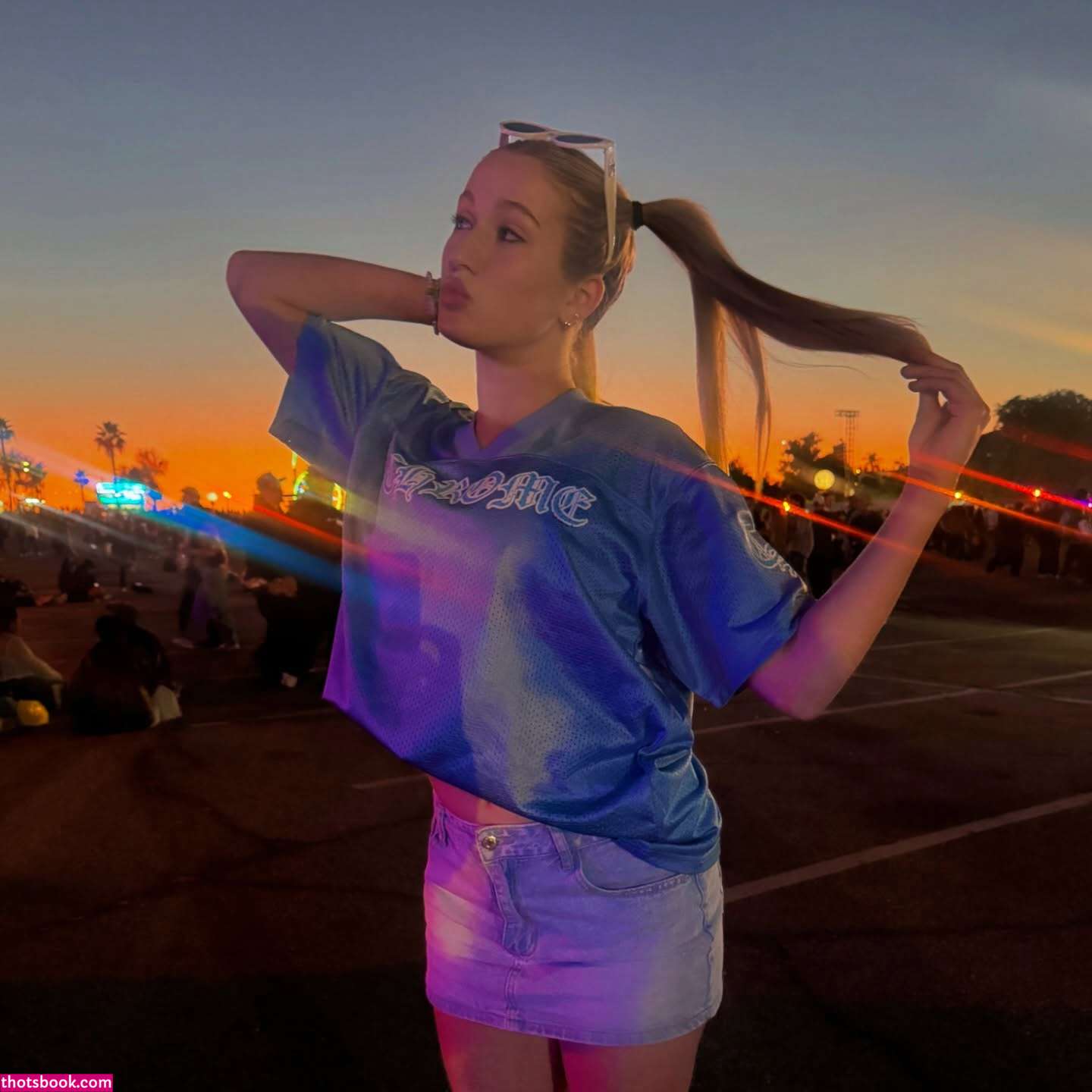 Cassie London Photo #1