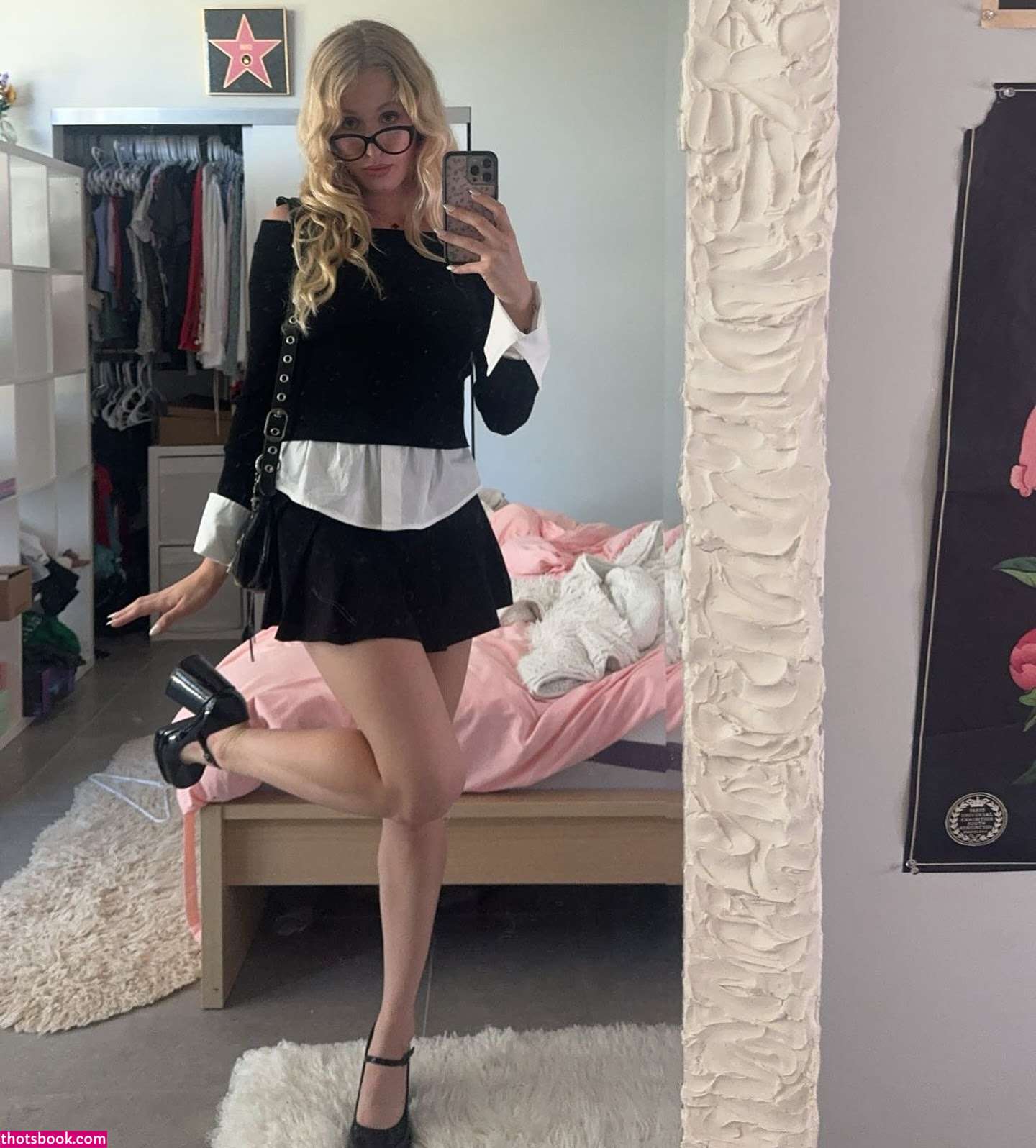 Cassie London Photo #5