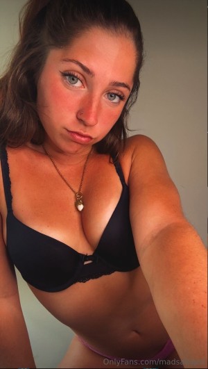 Mads Abigail Photo #5