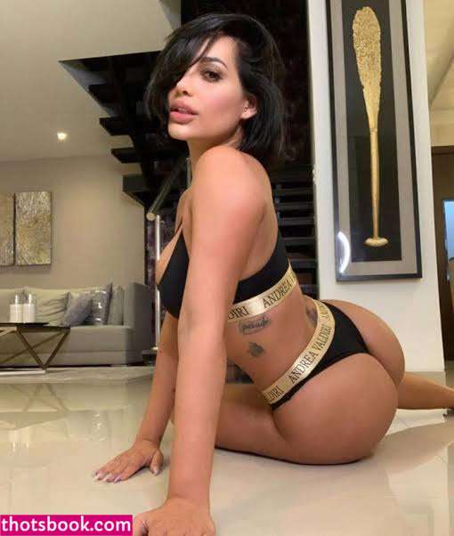 Andrea Valdiri Photo #11