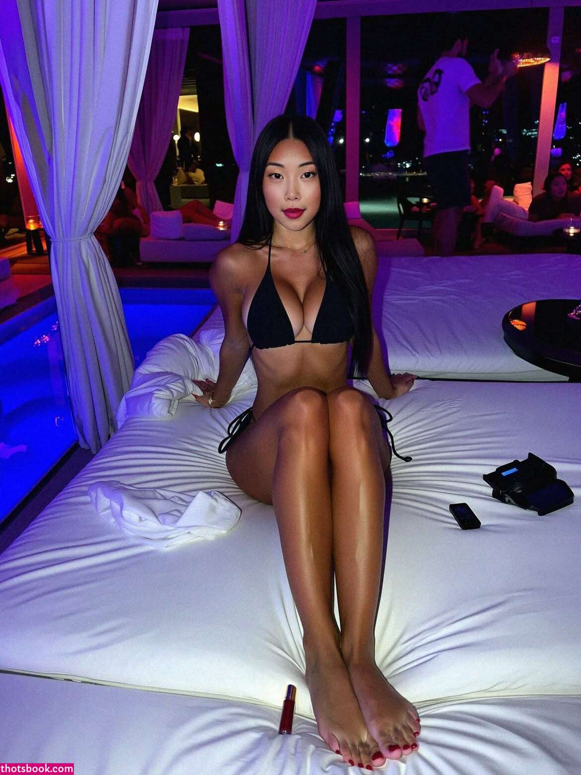 Miki Izumi Photo #23