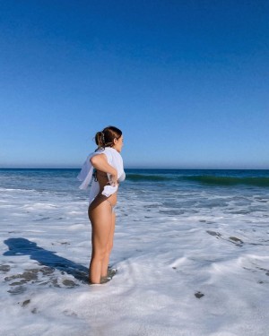 Brooke Schofield Photo #28