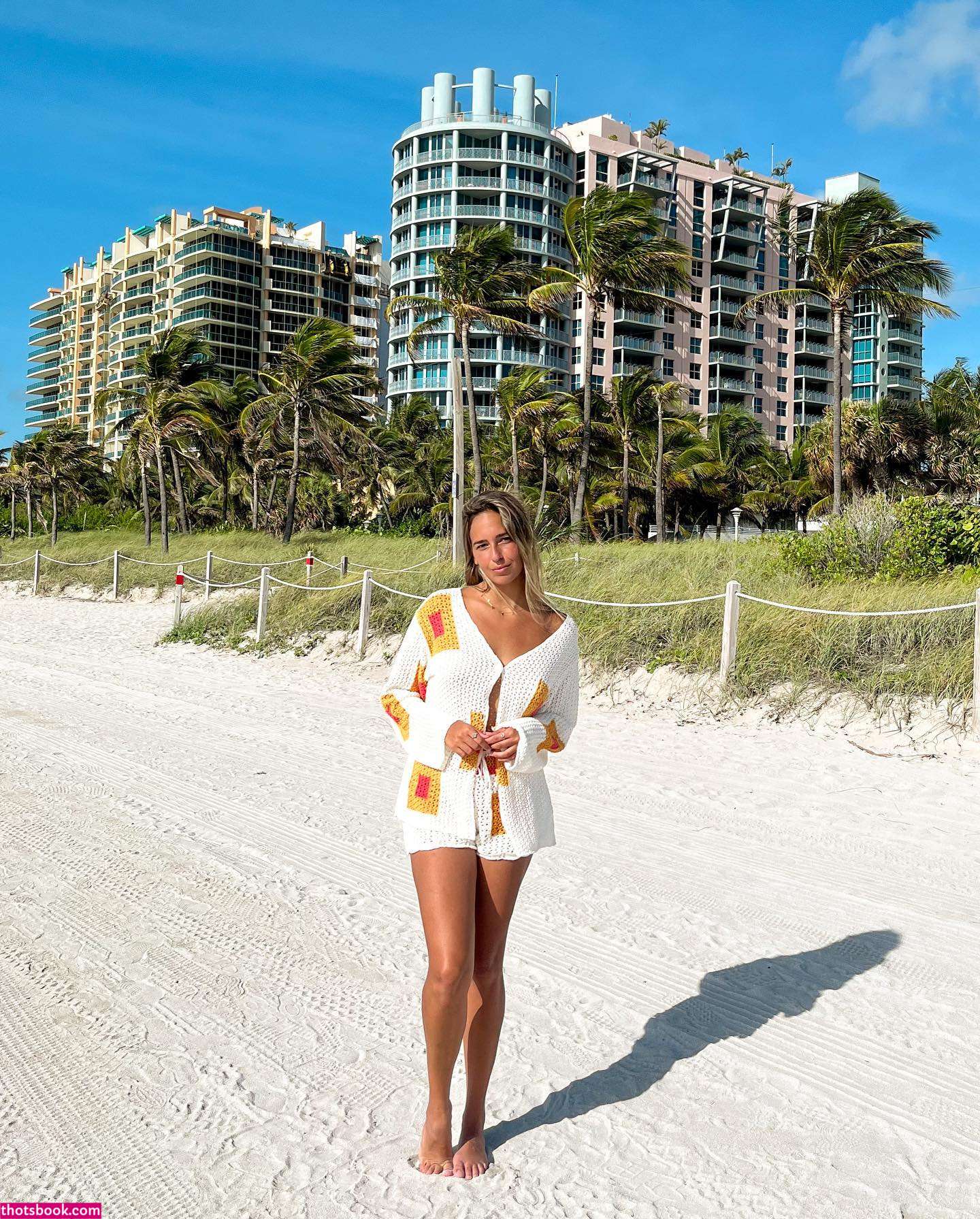 Claudia Acevedo Bueno Photo #9