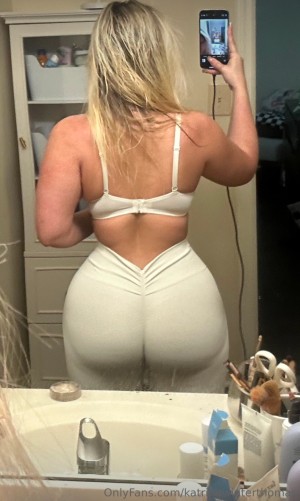 katrinawinterthomas Photo #11