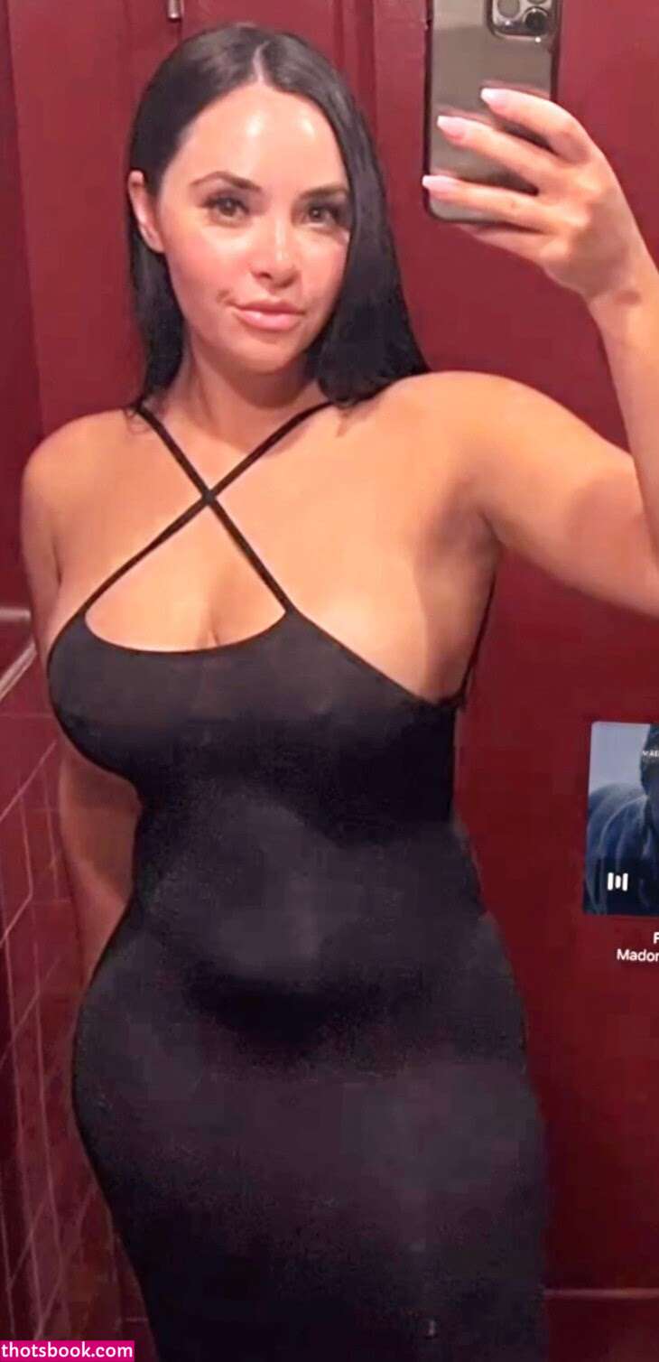 Erin Justine Photo #11