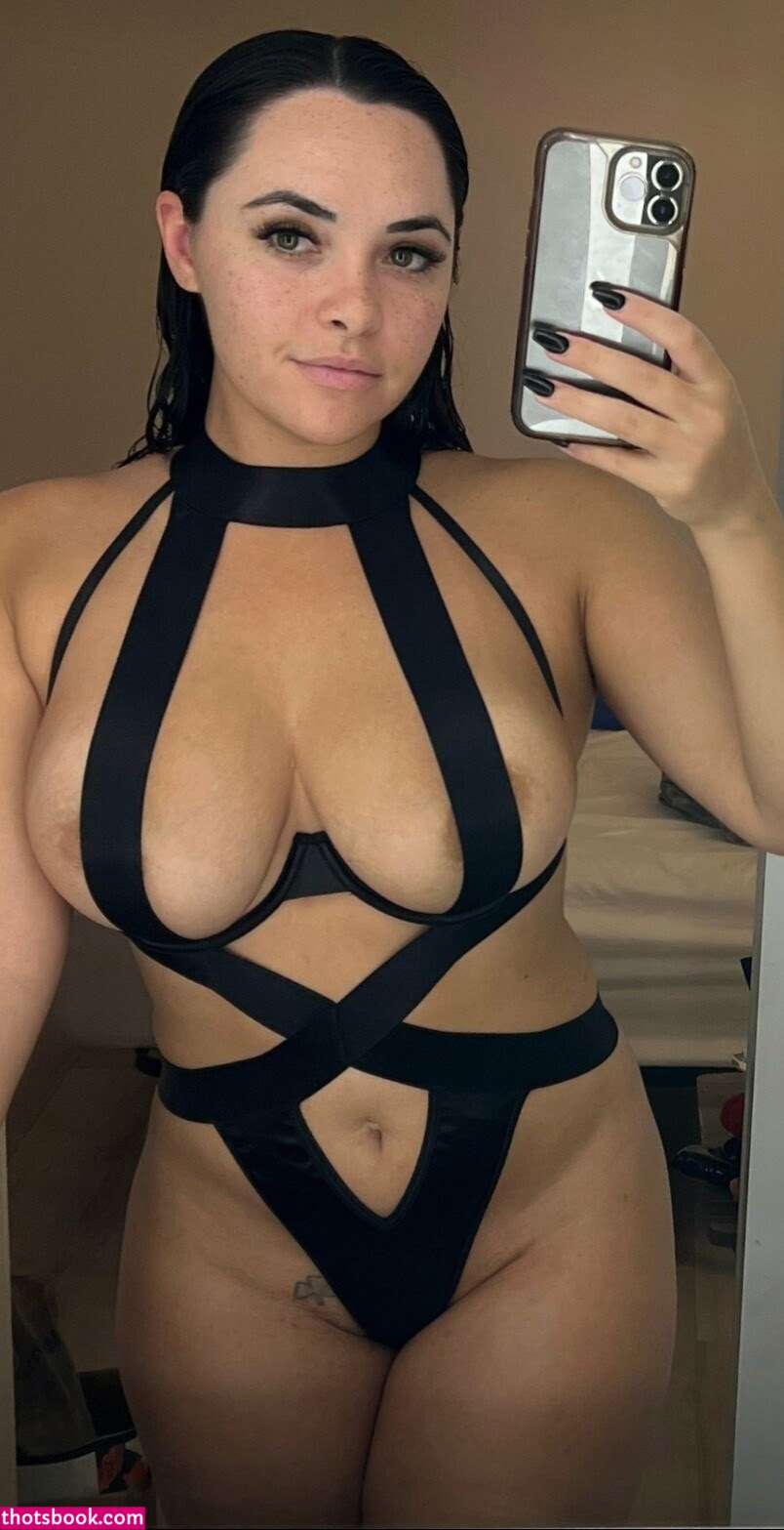 Erin Justine Photo #20