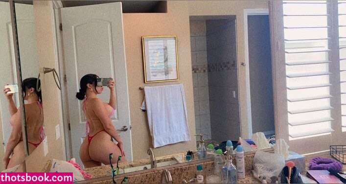 chrrristina Photo #24