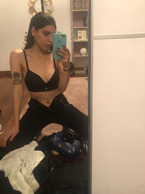 hugsandflowers Photo #9