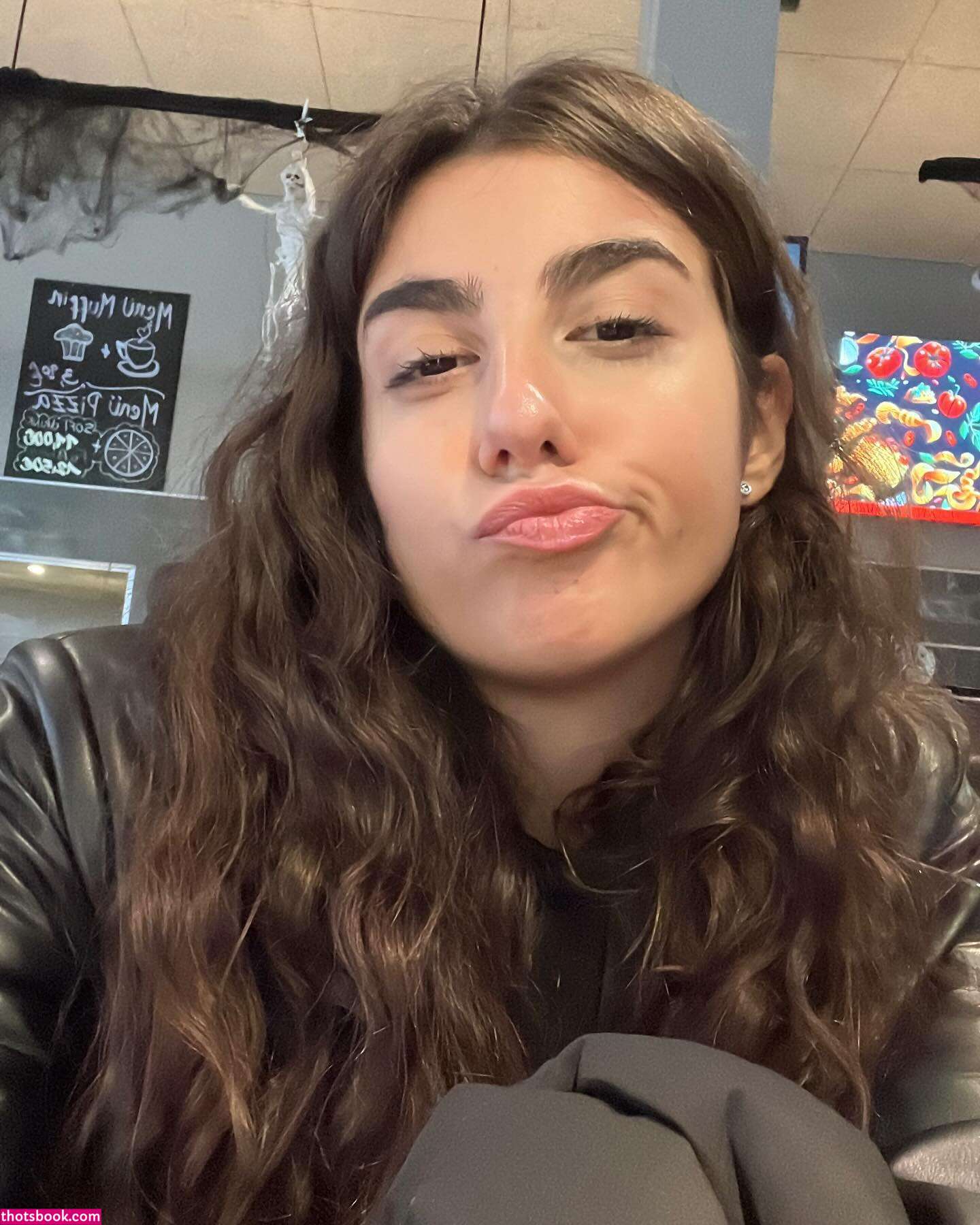 cecinestpasmiri Photo #26