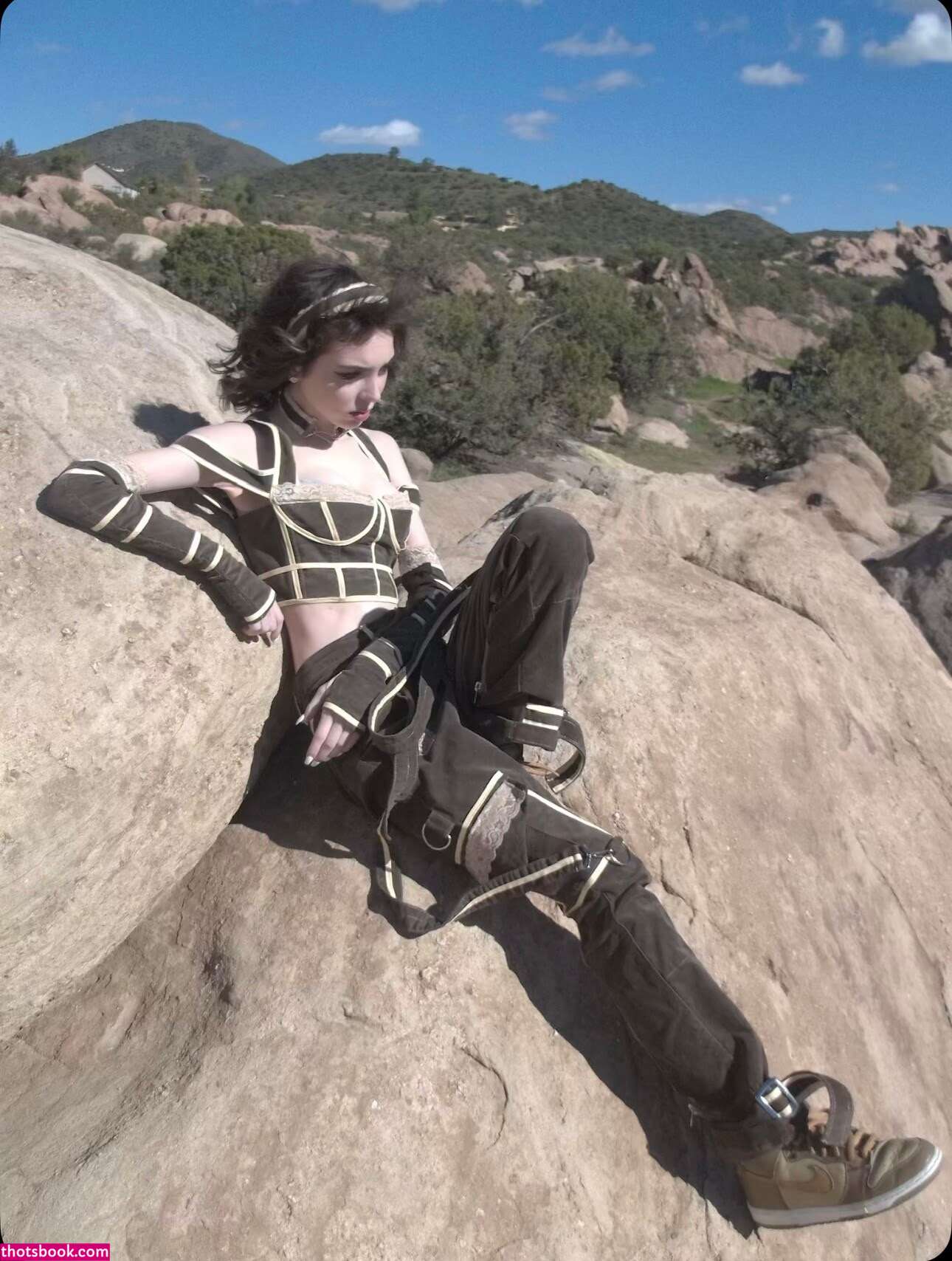 Sophie Powers Photo #9