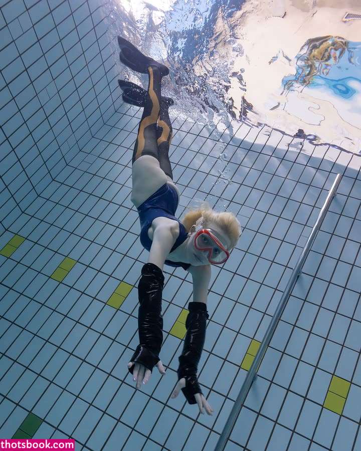 Sophie Powers Photo #11