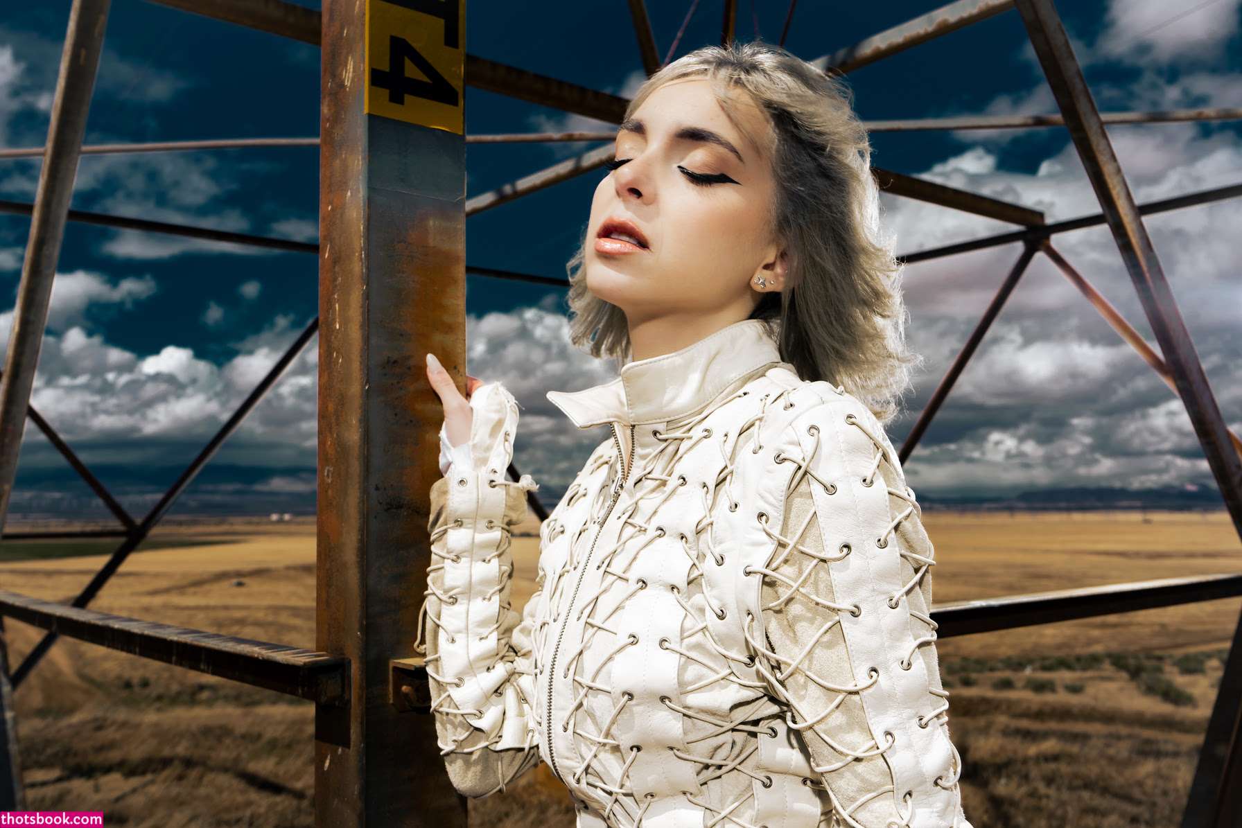 Sophie Powers Photo #39