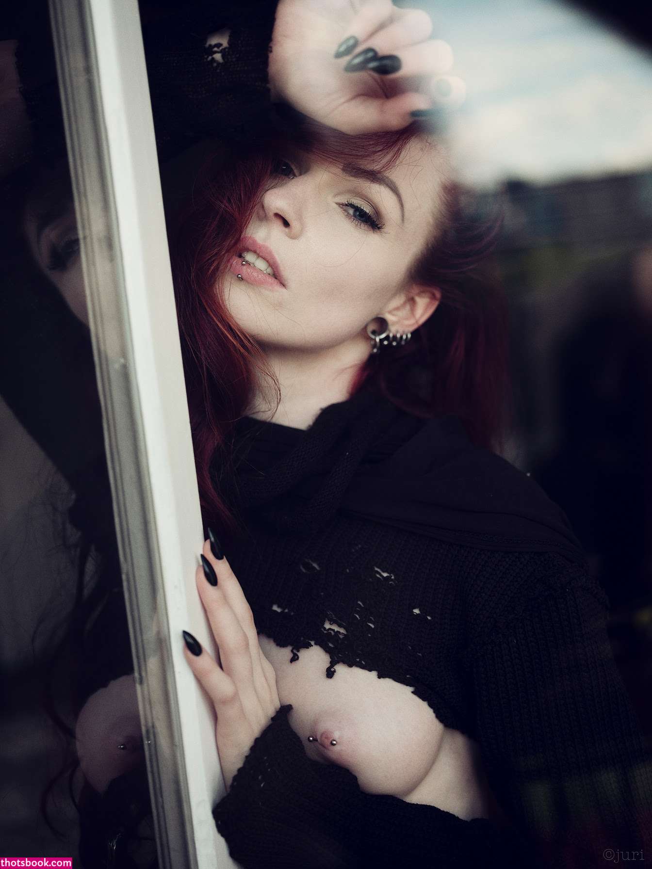 Fuxteufelswild Photo #9