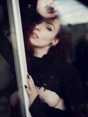 Fuxteufelswild Photo #9